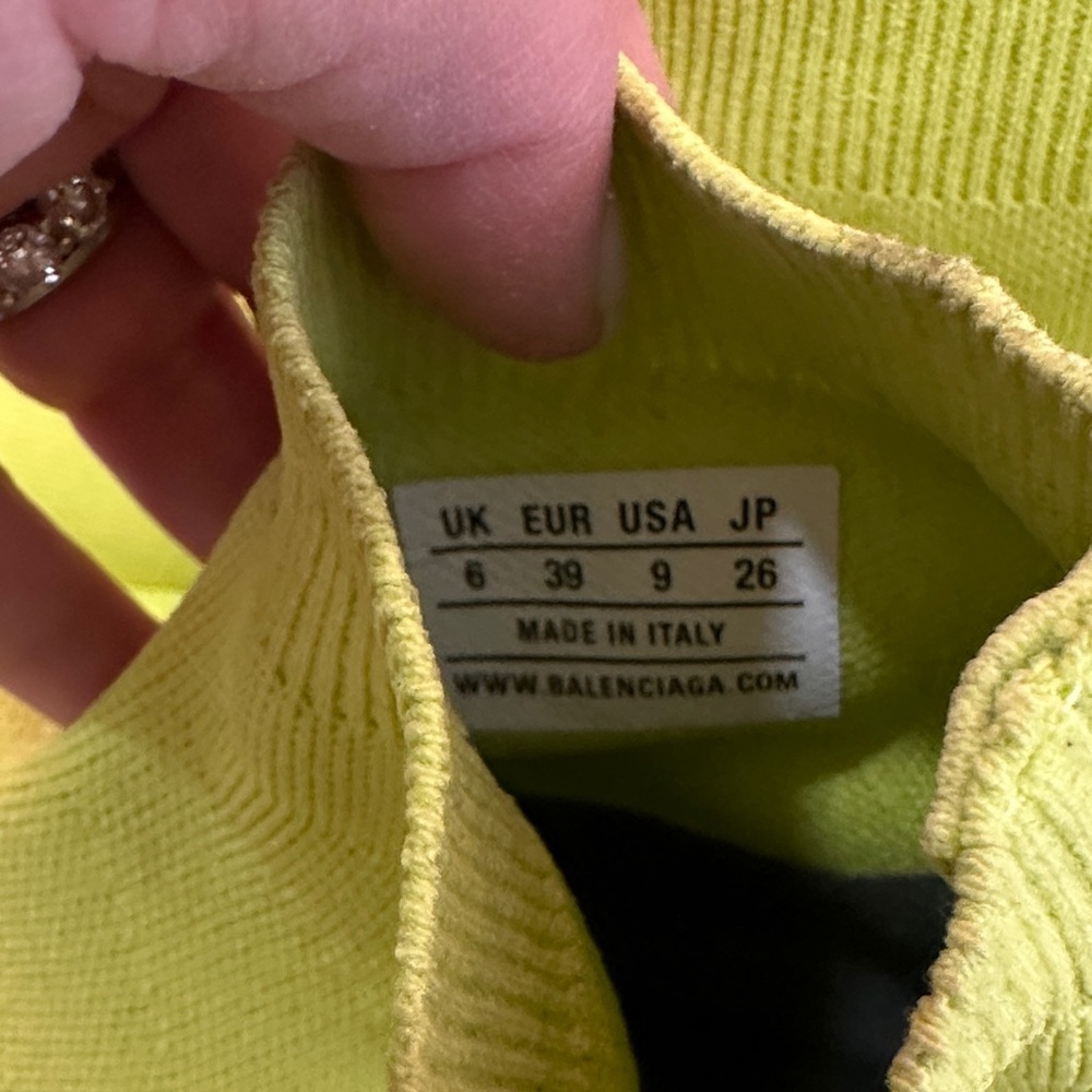 Balenciaga Neon Green trainer sneakers. - Picture 3 of 8